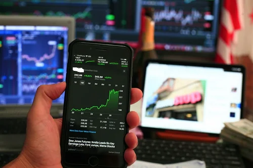 NSE Stocks Fall as Foreign Investors Pull KSh737 Million from Market